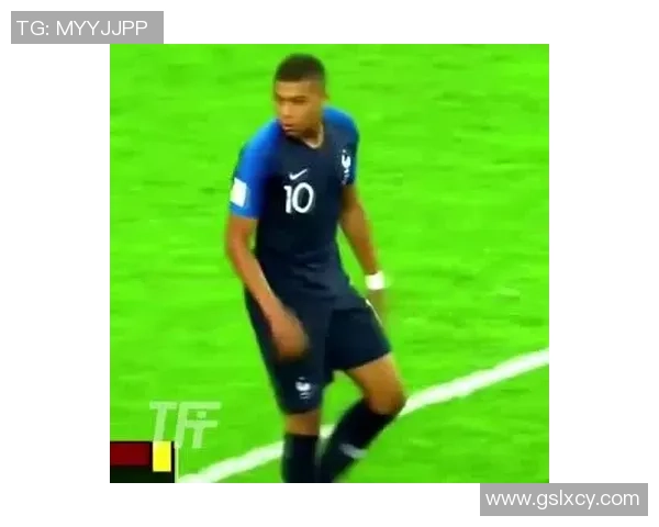 机灵鬼库尼亚拖延时间踢倒琼斯引发索博不满双红会火爆收场 机灵鬼库尼亚拖延时间踢倒琼斯引发索博不满双红会火爆收场